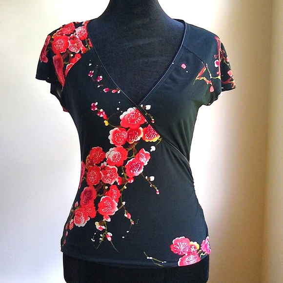 Black With red and orange floral design size small - Picture 1 of 7